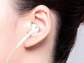 苹果耳机话筒的音质与功能如何？（探究苹果耳机话筒的声音表现与使用特点）