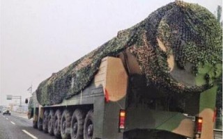 东风4150收割机的性能和优点（高效精准，成为农民好帮手）