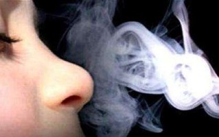 二手烟的危害与防范（从健康到环境，了解二手烟的危害和保护方法）