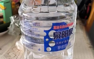 夏天矿泉水销售的好处（解暑必备，畅饮清凉）