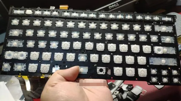 联想ThinkPad X1 Carbon键盘个别按键不灵怎么办？-第3张图片-星耀数码