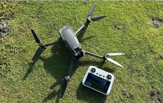 DJI Mavic 3 Pro无人机评测（航拍爱好者的首选）-第1张图片-星耀数码