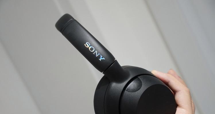 探究索尼耳机的重低音效果如何（深入剖析索尼耳机的低音表现及其关键特点）-第2张图片-星耀数码