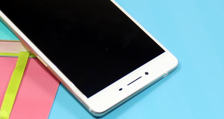 OPPOR7s（以OPPOR7s为载体，畅享游戏乐趣）-第2张图片-星耀数码