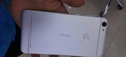 辨别vivoX6的方法与特点（从外观、功能和性能等多个角度来识别vivoX6手机）-第3张图片-星耀数码