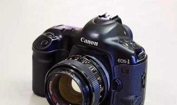 佳能EOS-1V（纵览佳能EOS-1V的强大性能和优越表现）-第1张图片-星耀数码