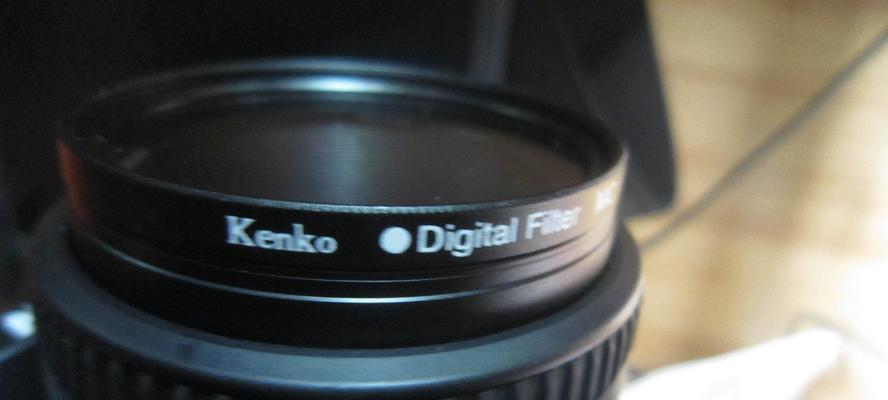 D7000品色手柄的卓越表现与实用性解析（高质量的操控体验为您带来视觉与手感的双重享受）-第2张图片-星耀数码