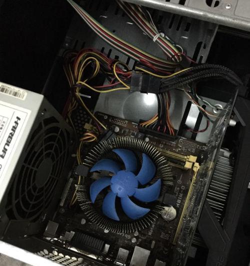 电脑显示CPU风扇显示错误及解决方法（探究电脑显示CPU风扇错误信息的原因及解决方案）-第2张图片-星耀数码